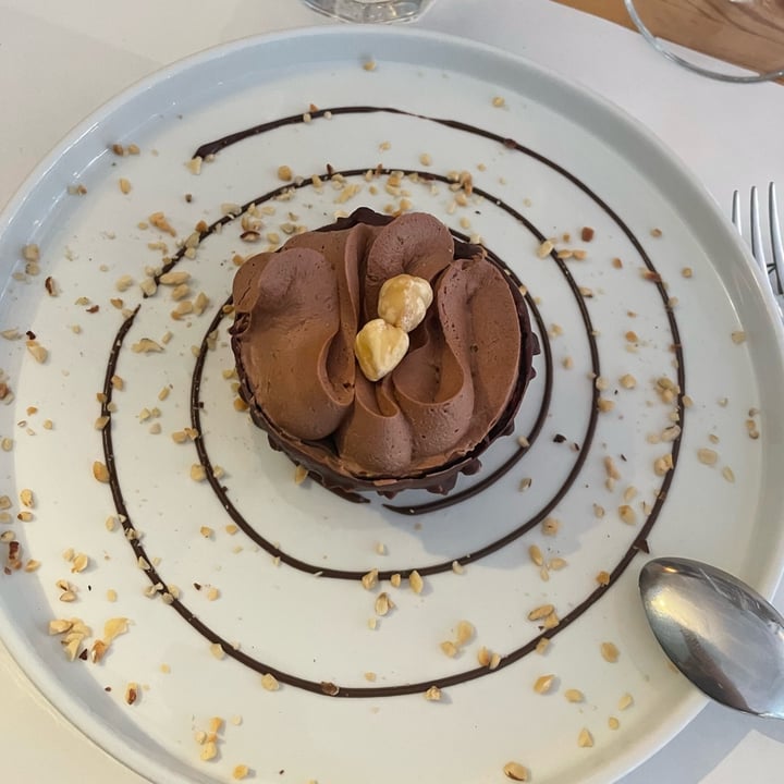 photo of Nativa Ristorante Rocher al cioccolato con cuore al caramello salato shared by @greta08 on  08 Dec 2022 - review