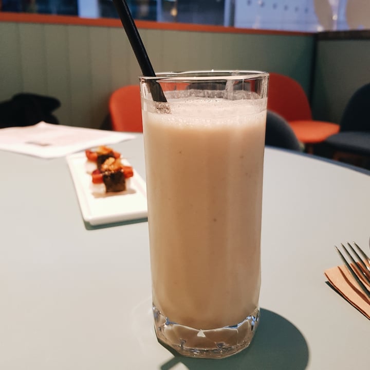 photo of Green Common Singapore Peanut Butter Banana Oat Milk Smoothie shared by @byobottlesg on  18 Jan 2021 - review