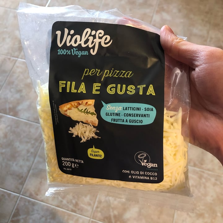 review photo of Violife Per pizza fila e gusta shared by @auricat02 on 10 Mar 2022 - review
