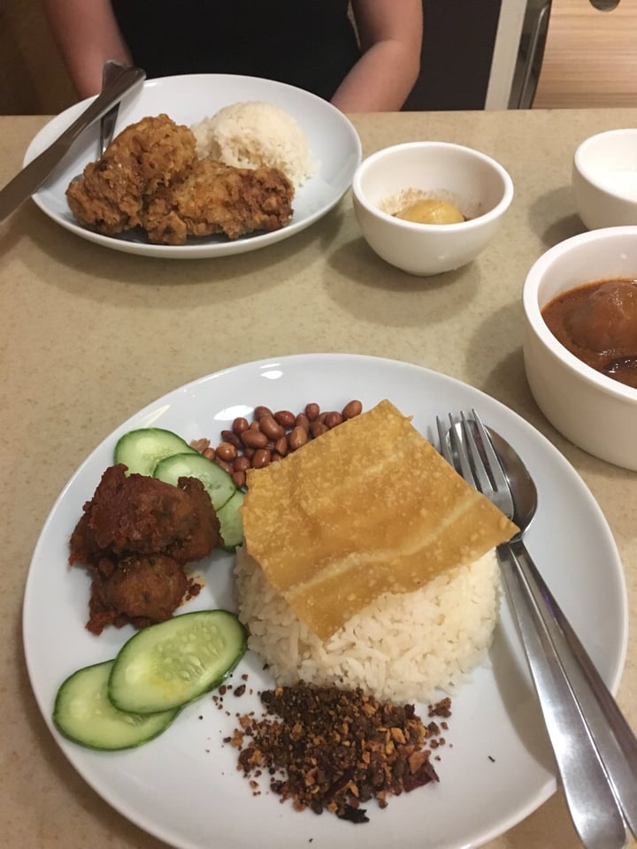review photo of Life Ricette 荞家庄 Vegetarian nasi lemak shared by @daphling on 24 May 2019 - review