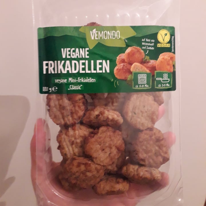 review photo of Vemondo Mini Frikadellen, vegan shared by @veggiesandra on 14 Jan 2022 - review