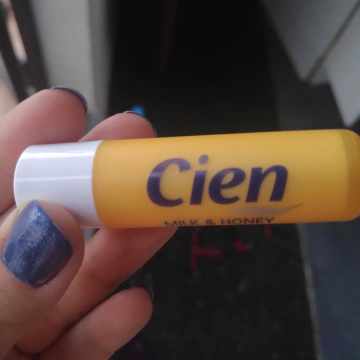 photo of Cien Balsamo labial shared by @pilaropili on  20 Sep 2020 - review