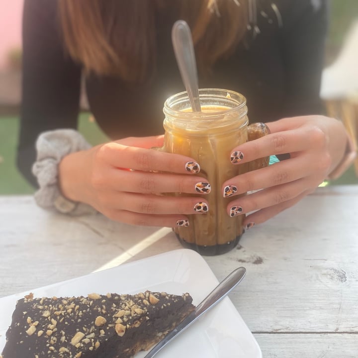 review photo of Cactus Berry Iced caramel latte shared by @danimedco on 24 Aug 2021 - review