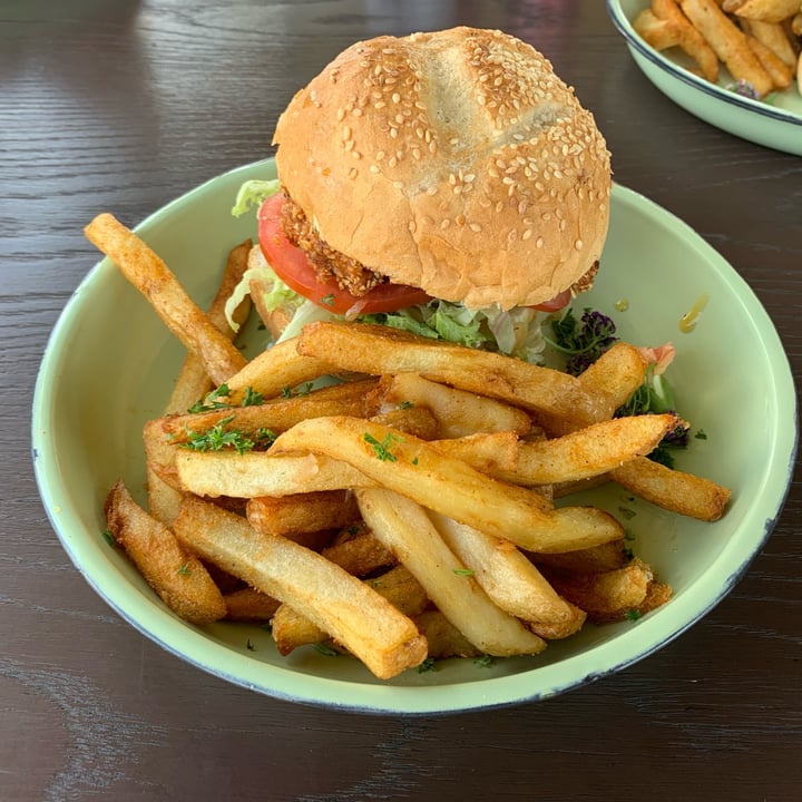 photo of Asher's Corner Cafe @ Ashers Farm Sanctuary AFC burger shared by @meganemm on  07 Nov 2021 - review