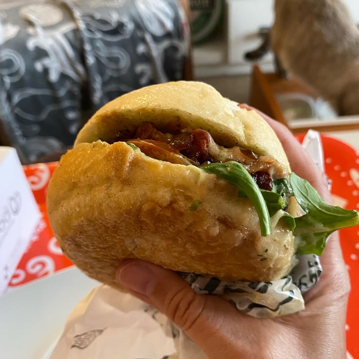 photo of Tofood Vegan Combo Hambúrguer De “Carne” + Batata Frita e Refri shared by @fe1979 on  12 Aug 2022 - review
