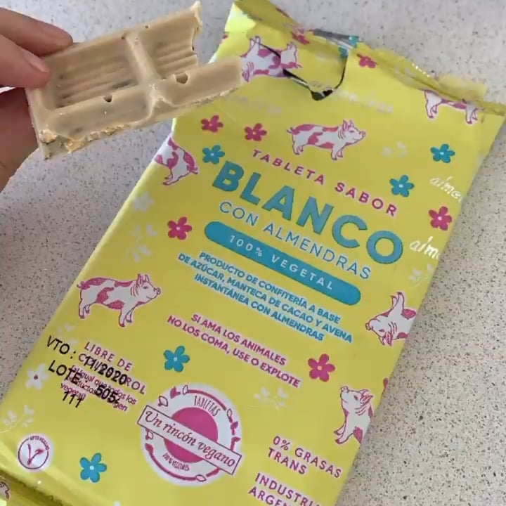 photo of Un Rincón Vegano Chocolate blanco con avena shared by @p4z on  05 Jan 2022 - review