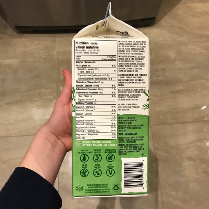 photo of Earth's Own So Fresh Vanilla Almond Milk shared by @nadvlad on  14 Feb 2021 - review