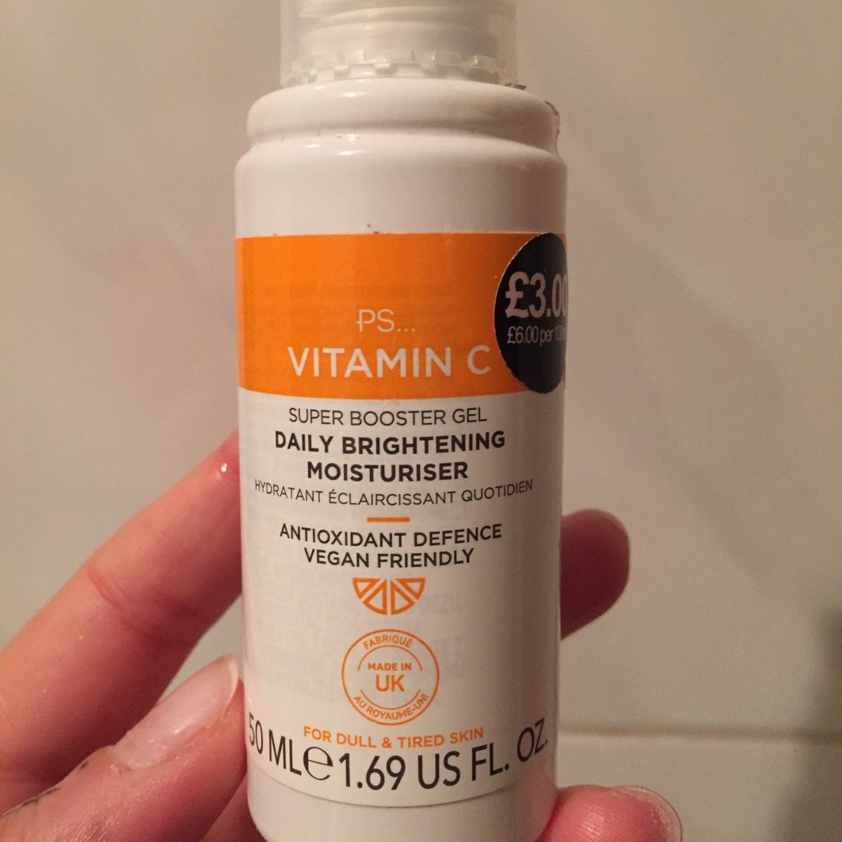 ps-vitamin-c-daily-brightening-moisturiser-reviews-abillion