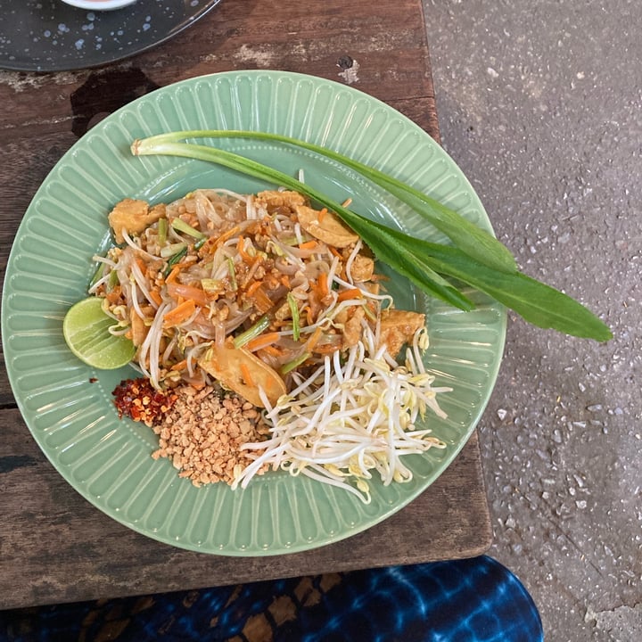 photo of Loving Hut Pakchong Pad Thai shared by @alytevasin7 on  24 Jun 2022 - review