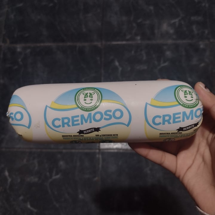 photo of Felices Las Vacas Queso Cremoso en Cilindro shared by @aylusabedra on  07 Aug 2021 - review