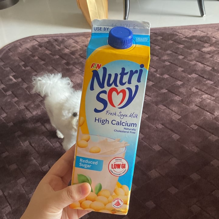 photo of F&N Nutrisoy Fresh Soya Milk shared by @yutongwang on  30 Oct 2021 - review