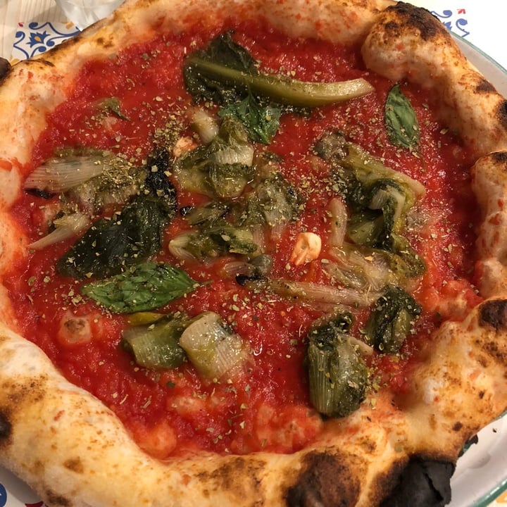 review photo of Pizzium - Brescia Pizza marinara con scarola shared by @jessica1995 on 12 Sep 2022 - review