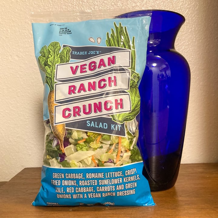 photo of Trader Joe's Vegan Ranch Crunch Salad Kit shared by @alleycatz on  05 Oct 2021 - review
