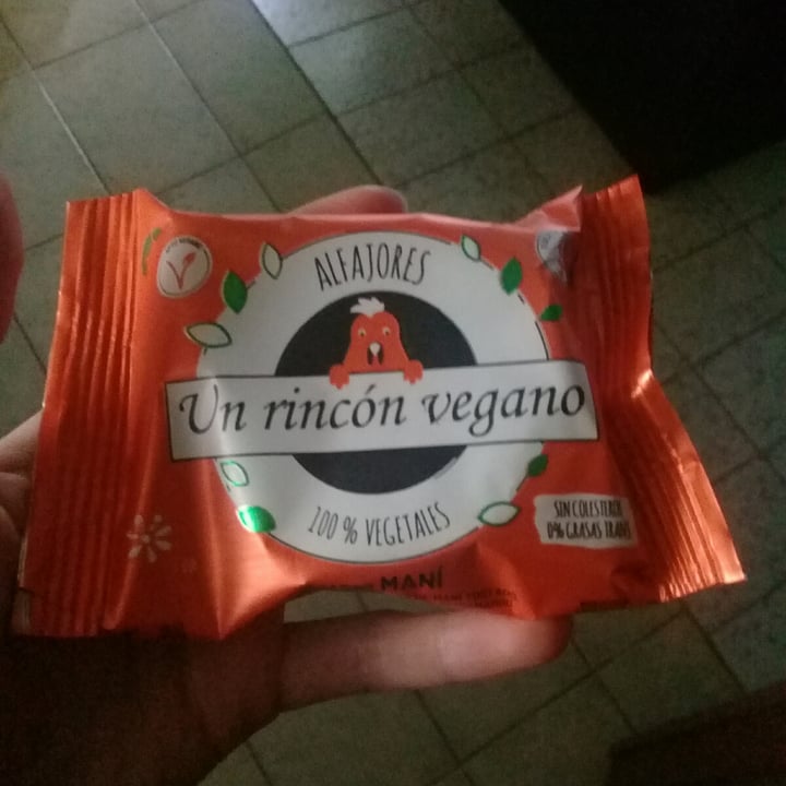 review photo of Un Rincón Vegano Alfajor de Maní shared by @valen18 on 27 Jul 2021 - review