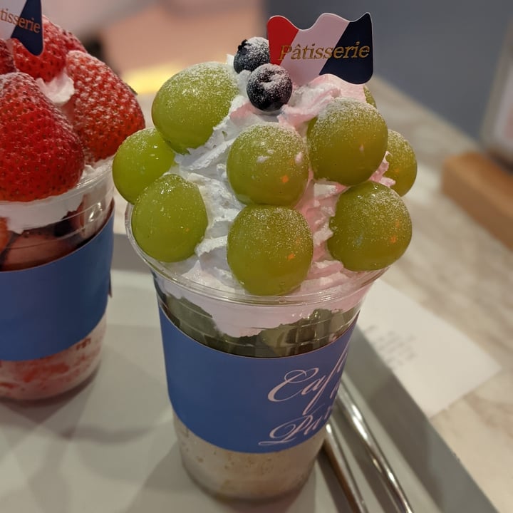 review photo of Cafรฉ de Paris Grape Bonbon shared by @oblongboxes on 05 Nov 2021 - review