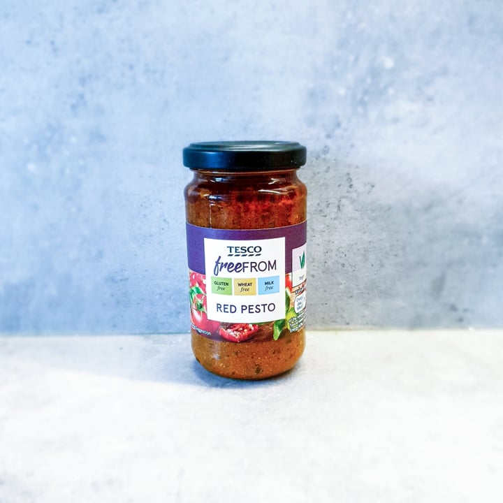 review photo of Tesco Red pesto shared by @v3e3r3o on 23 Feb 2021 - review