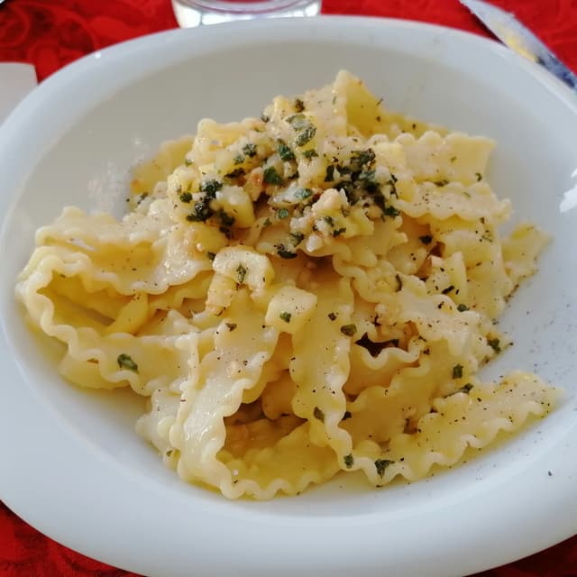 Photo of the dish “Mafalde con pesto di salvia e granella di nocciole”