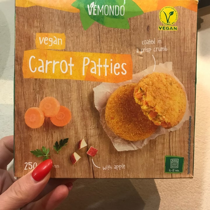 photo of Vemondo  vegan carrot patties shared by @rebeljana on  03 Oct 2022 - review
