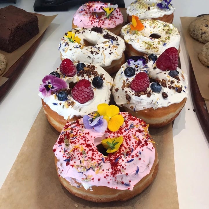 photo of Vegan Bowls Donuts shared by @mrvsrkya on  06 Jun 2020 - review