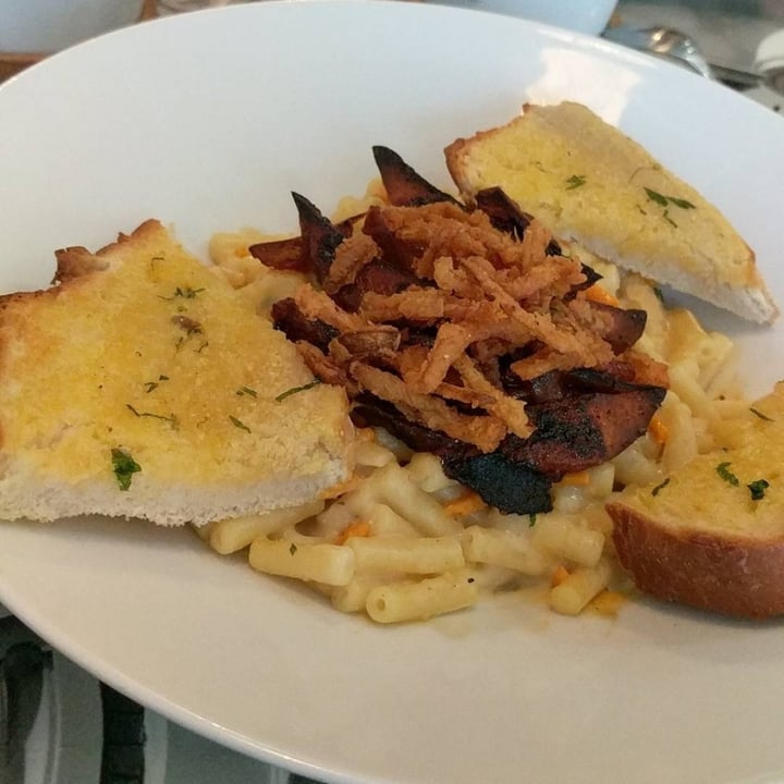 review photo of Eat Street Mac and Cheese shared by @beccajanebaking on 20 May 2020 - review