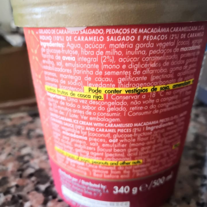 photo of Pingo doce Dairy Free - Gelado de Caramelo Salgado shared by @joanacruz on  03 May 2021 - review