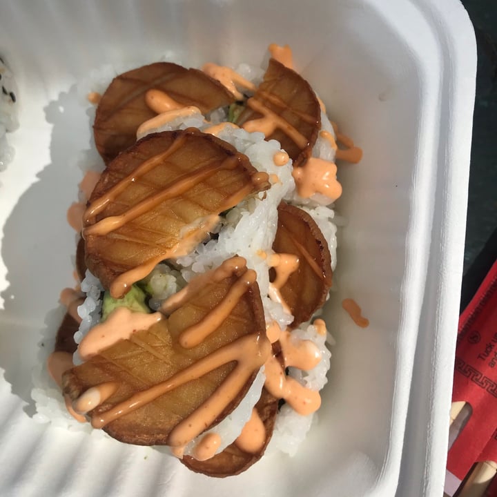 photo of SushiLove Don’t Be Shellfish shared by @sydandbeats on  01 May 2020 - review