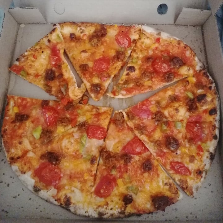 photo of Pizzasaurus Build Own Pizza shared by @rushisushi7 on  22 Feb 2022 - review