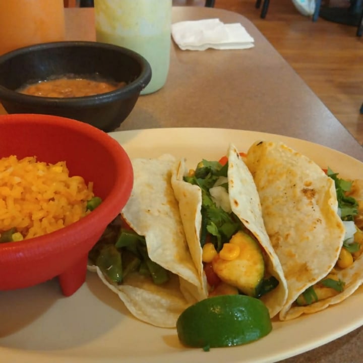 review photo of 2 Compas Kitchen Taco Plate shared by @cobbeys on 12 May 2022 - review