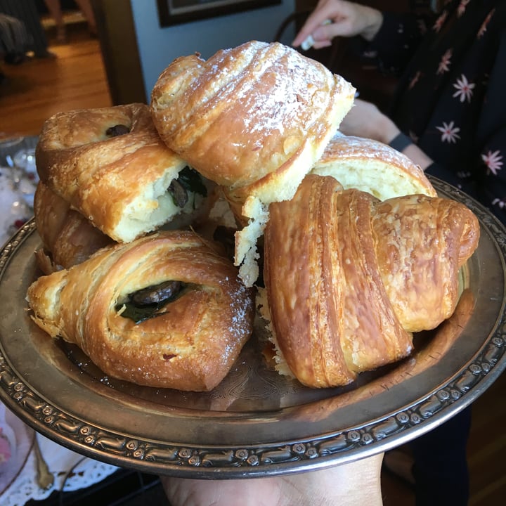 photo of Beet Box Vegan Croissants shared by @vikas on  12 Nov 2018 - review