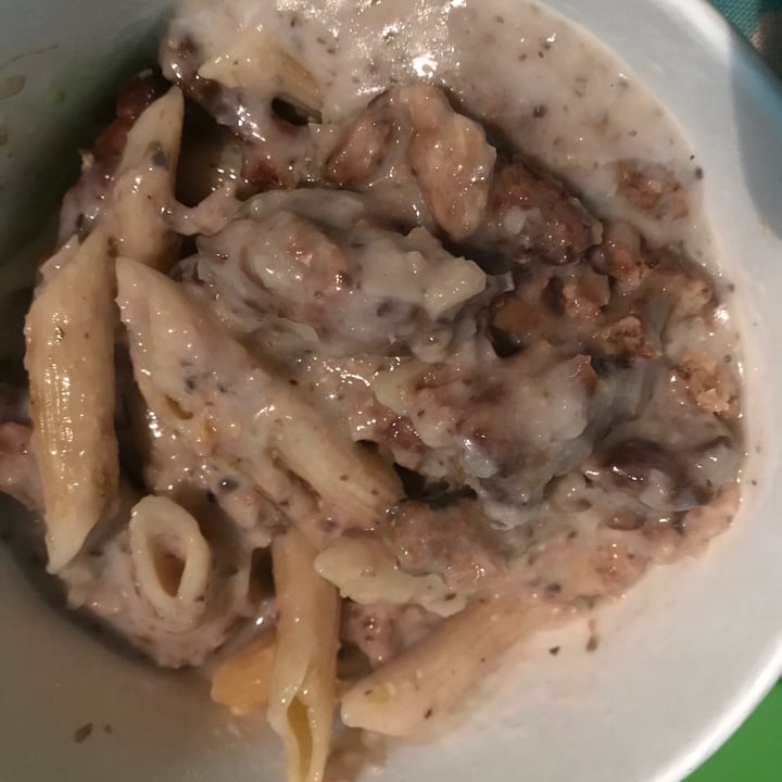 photo of nomVnom Bistro Truffled Mushroom Pasta shared by @opheeeliaaa on  07 Jul 2020 - review