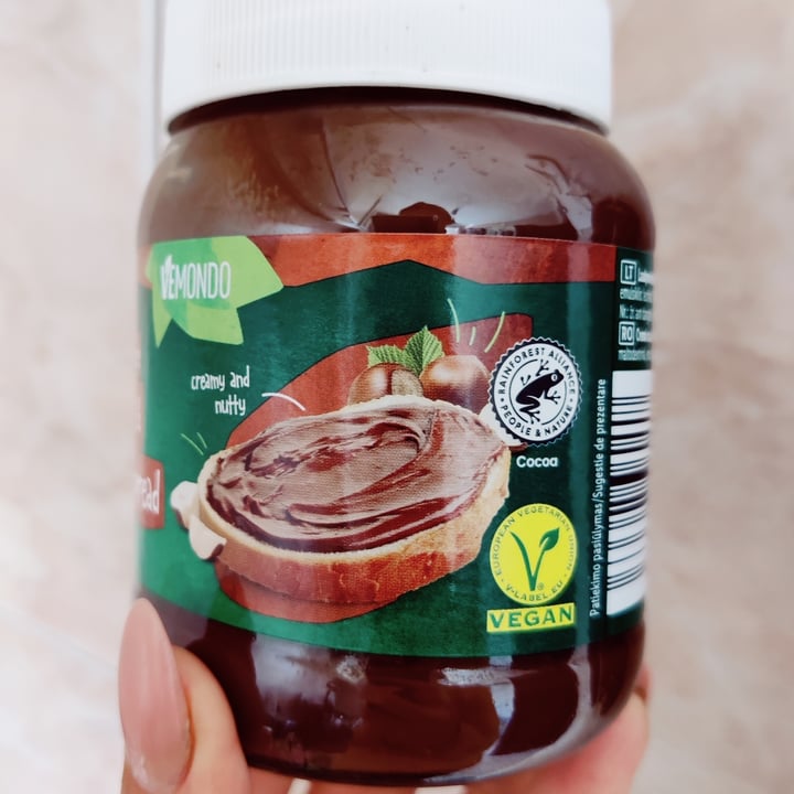 photo of Vemondo Hazelnut & Cocoa Spread shared by @andreiushka on  01 Oct 2021 - review