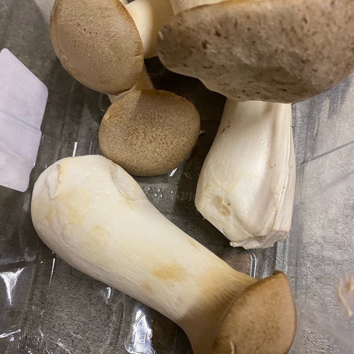 photo of Ethical Eats King oyster mushrooms shared by @ftc on  11 Apr 2022 - review