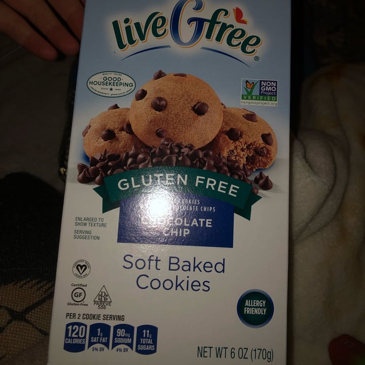 review photo of live G free Chocolate chip soft baked cookies shared by @kenms on 19 Oct 2021 - review
