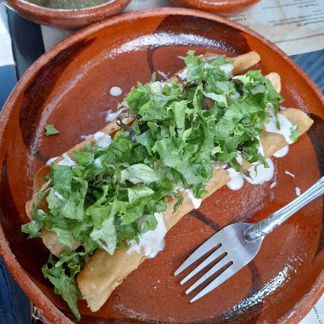 Photo of the dish “Flautas Ahogadas”