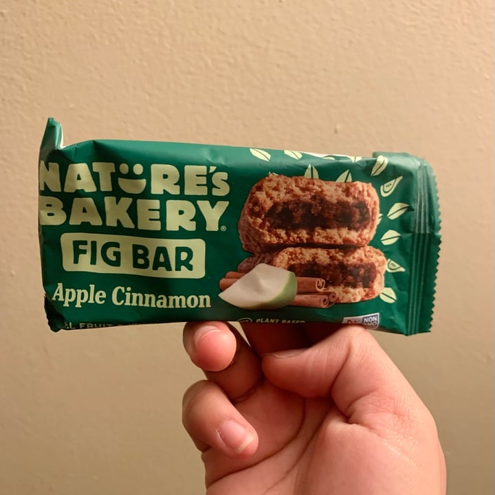 review photo of Nature's Bakery Apple Cinnamon Fig Bar shared by @ceciitud0n on 15 Dec 2022 - review
