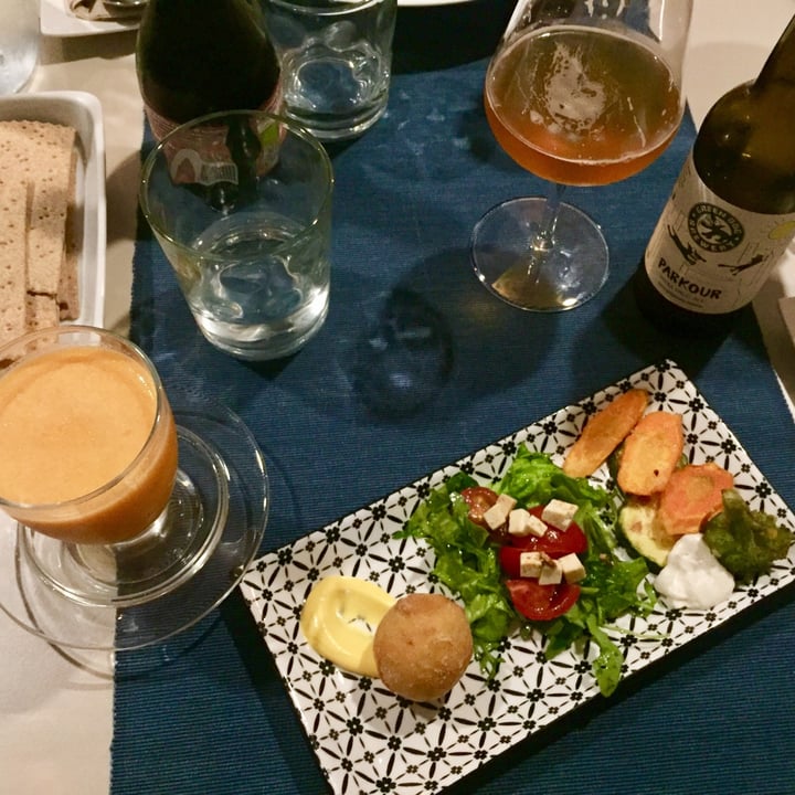 photo of Apriti Sesamo estratto di Frutta E Ortaggi Con Finger Food shared by @almamel on  09 May 2022 - review