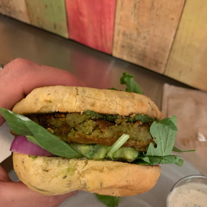 review photo of Pomegranate Cafe Green Goddess Burger shared by @veganengineer on 07 Aug 2022 - review
