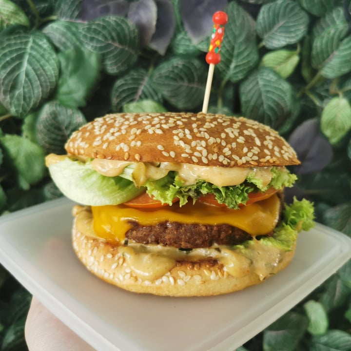 photo of Veggie Dojo Vegan CHOPPER (Burger Emperor) shared by @theveganbird on  26 Oct 2020 - review