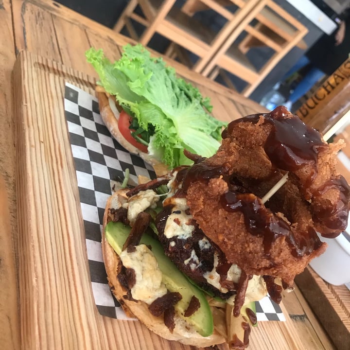 photo of Blooming ONION Texana Burger shared by @crostina on  19 Apr 2021 - review