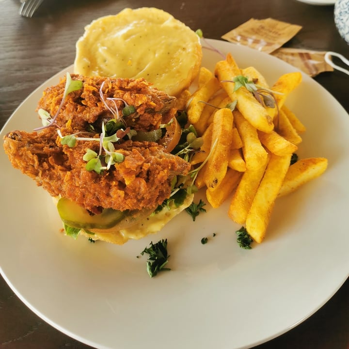 review photo of Asher's Corner Cafe @ Ashers Farm Sanctuary AFC burger shared by @deseray on 27 Jun 2022 - review