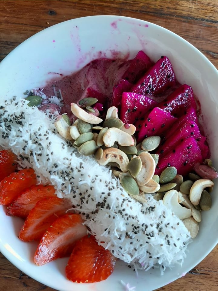 photo of Crate Cafe Hipstar Smoothie Bowl shared by @plantsfeelthough on  16 Feb 2020 - review