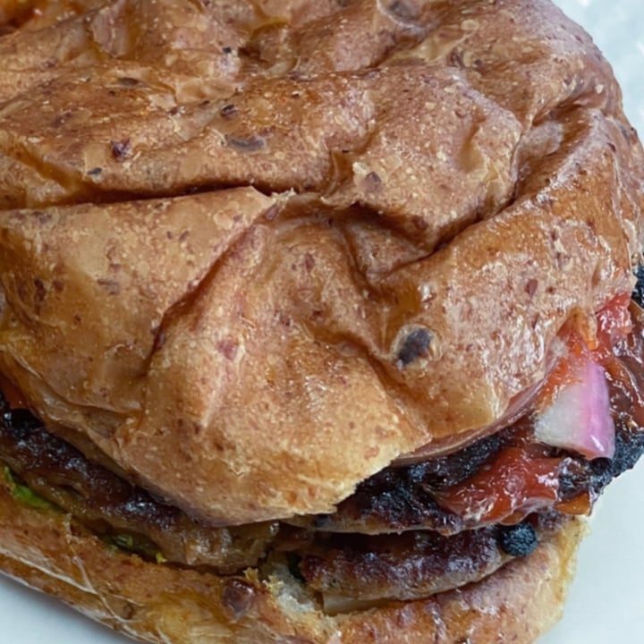 photo of Veggie Castle II Burger shared by @veganfoodcrazy on  28 Feb 2021 - review