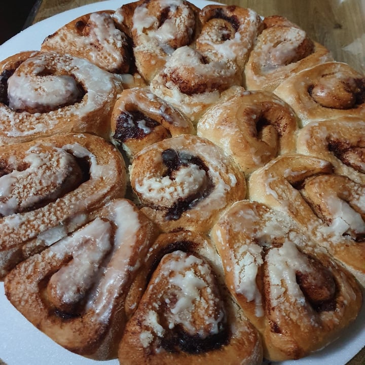 photo of Tutto Naturalle Cinnamon Roll shared by @lauraparisi on  04 Aug 2021 - review