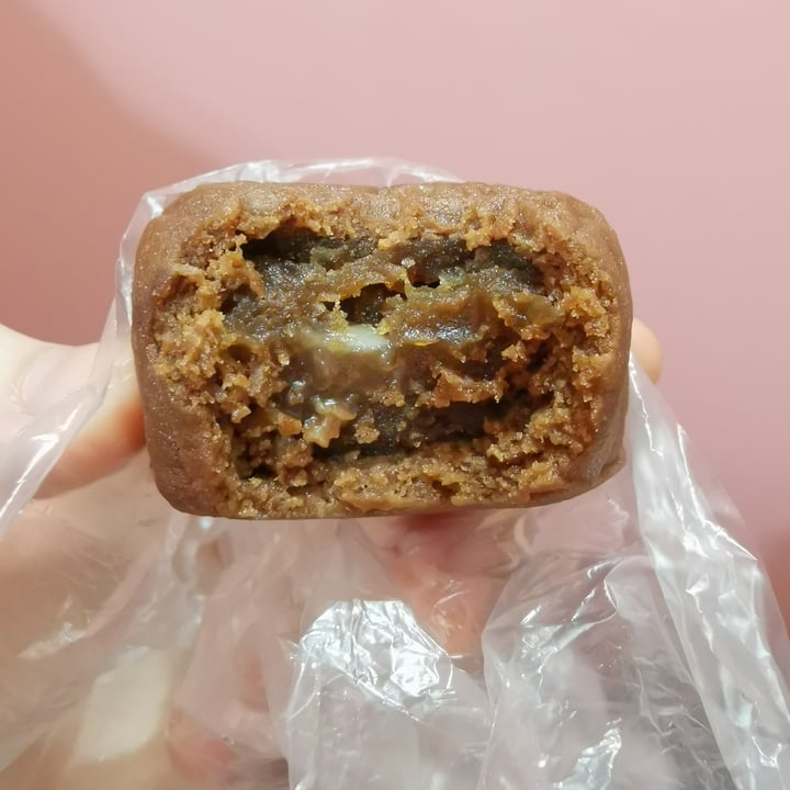 photo of Dongshan Eastern Highland Healthy Cake House Chocolate Snow Skin Mooncake shared by @plantiful on  06 Sep 2020 - review