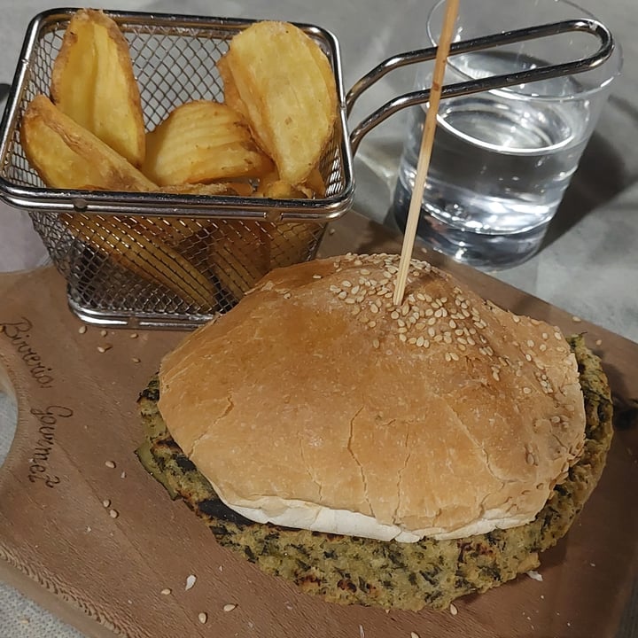 photo of Cheers - Bistrot Superga Burger "Il Delicato" shared by @artuino on  09 Sep 2022 - review