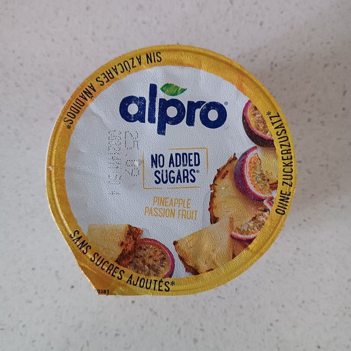 photo of Alpro Ananas Fruit Passion Yogurt shared by @giorgiagasparotto on  22 Sep 2022 - review