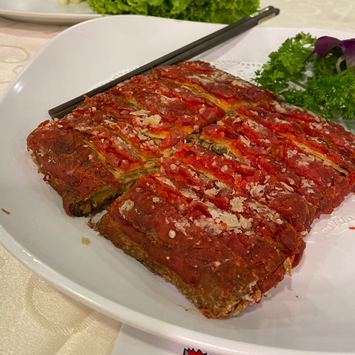 photo of Miao Yi Vegetarian Restaurant Double Flavour Broiled Mock Pig shared by @elliott96 on  24 Dec 2020 - review