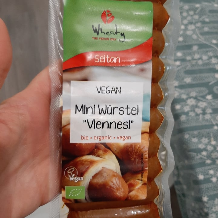 review photo of Wheaty Mini Wurstel viennesi shared by @trimammagreen on 10 Apr 2022 - review