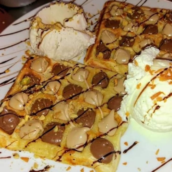 photo of חומוס Hummus Bar Belgian Waffle shared by @mantegvosh on  08 Feb 2020 - review
