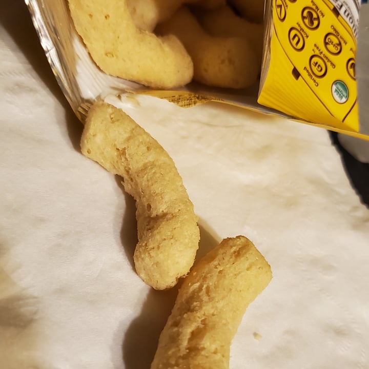 review photo of Hippeas Vegan white cheddar hippeas shared by @findingnewways on 27 May 2022 - review